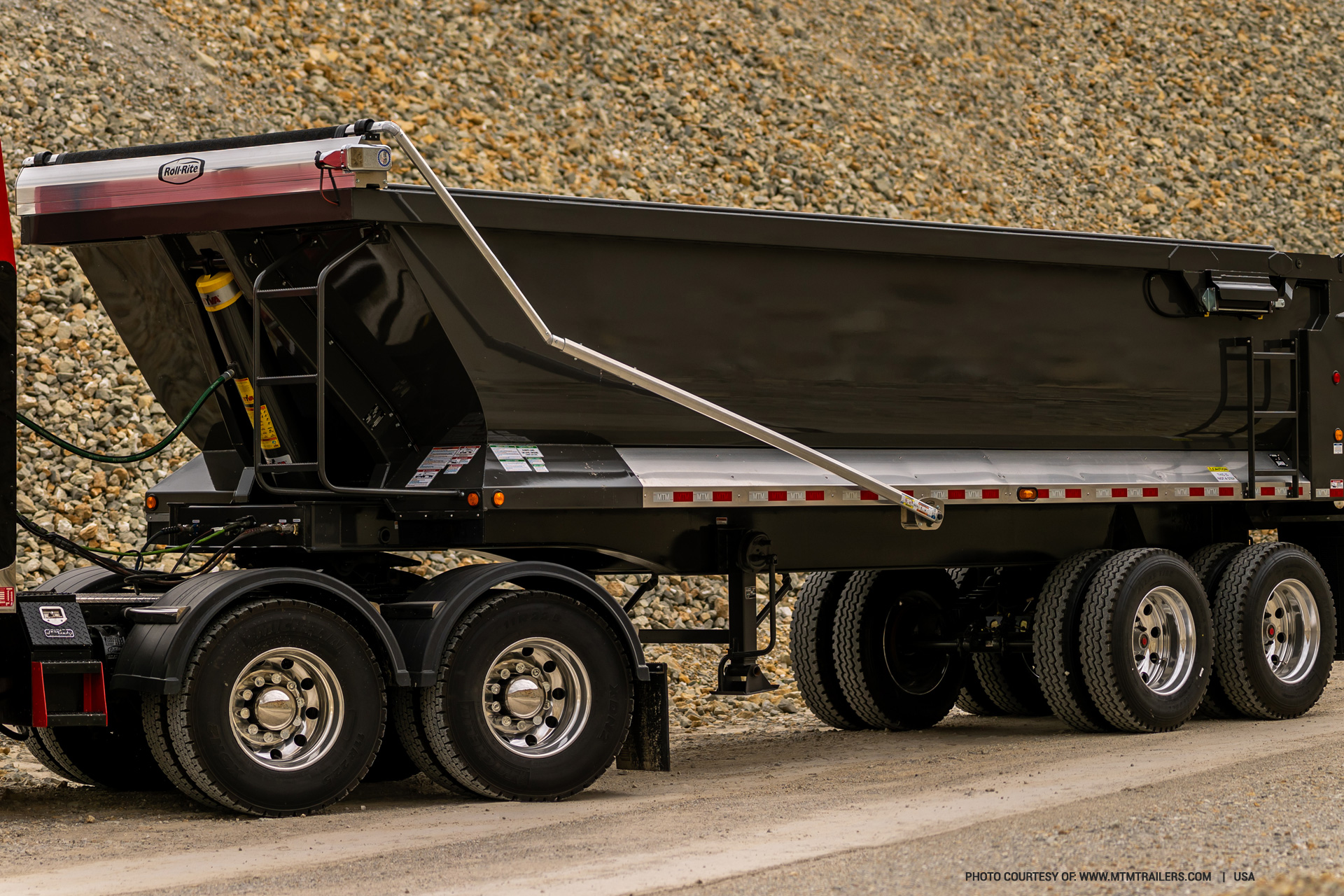 Roll·Rite® Super Duty Series Sheeting System for Tipper Trailers